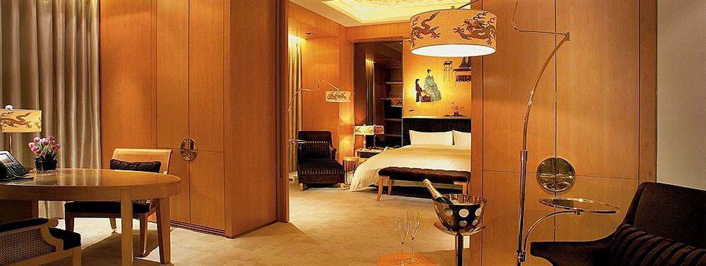 Hotel Pangu 7 Star 5*